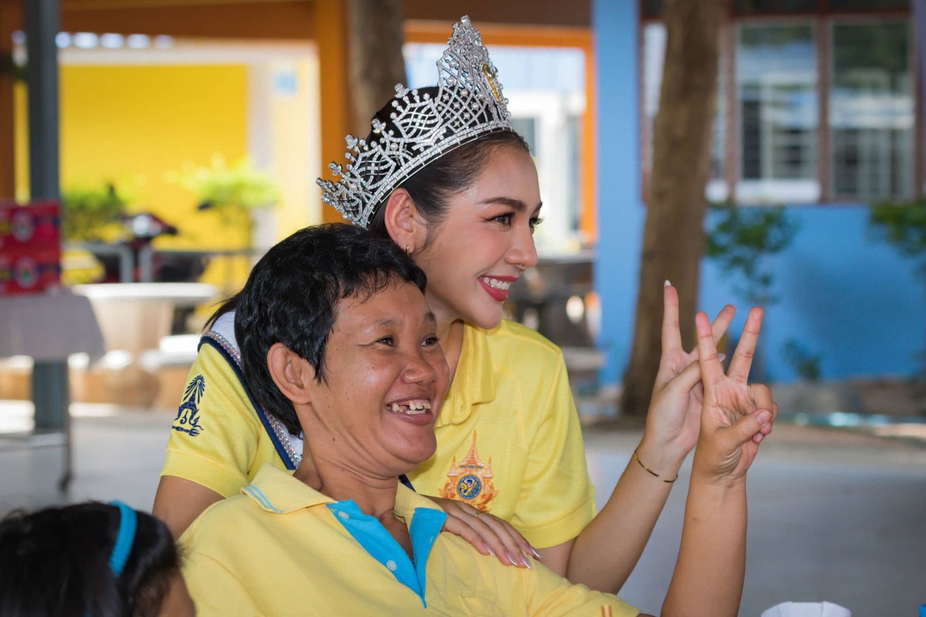 ภาพที่ 17 จากข่าว สมาคมนักเรียนเก่าวชิราวุธวิทยาลัย ในพระบรมราชูปถัมภ์ ร่วมกับวชิราวุธวิทยาลัย จัดกิจกรรมเฉลิมพระเกียรติพระบาทสมเด็จพระเจ้าอยู่หัว ช่วยเหลือผู้พิการและด้อยโอกาส