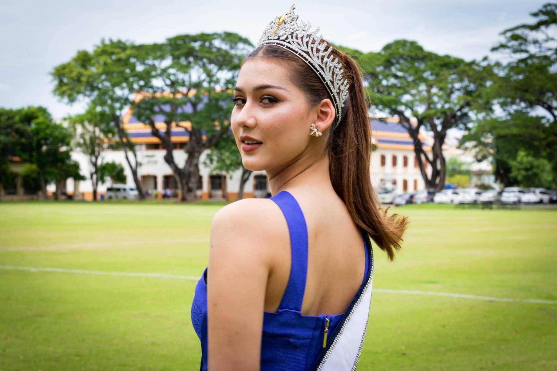 ภาพที่ 8 จากข่าว เมื่อวันที่ 26 มิถุนายน 2566 คณะกรรมการสมาคมนักเรียนเก่าวชิราวุธวิทยาลัยฯ นำโดย พล.ต.อ.จักรทิพย์ ชัยจินดา นายกสมาคมฯเป็นประธานในงานเลี้ยงรับประทานอาหารกลางวันเพื่อเลี้ยงต้อนรับและแสดงความยินดีแก่คณะนางสาวไทยประจำปี พ.ศ. 2566